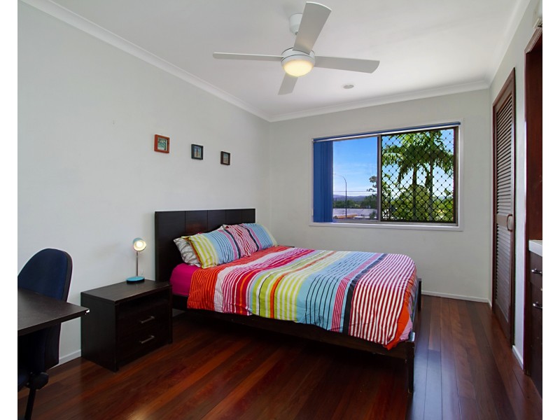 98 West Burleigh Rd, Burleigh Heads QLD 4220