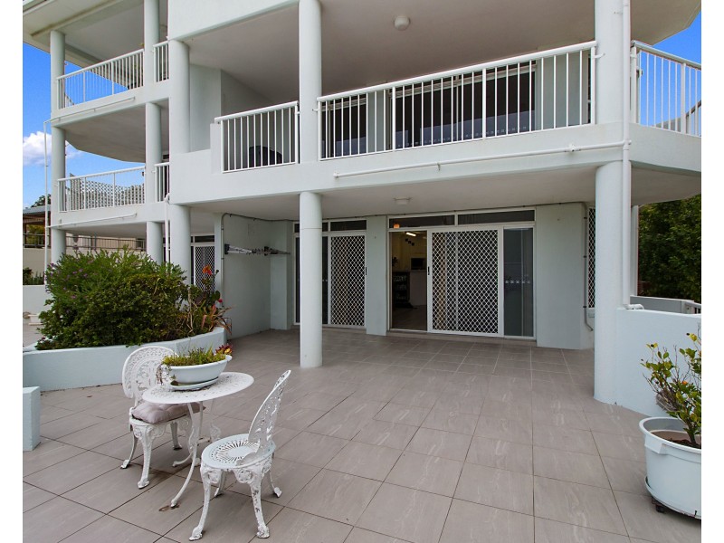 2/15 Ewart Street, Burleigh Heads QLD 4220