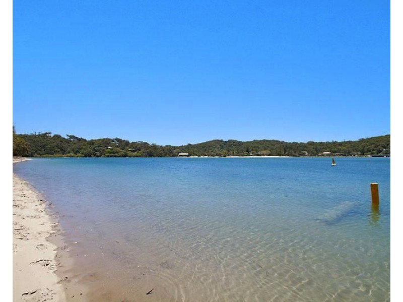 27 Fourteenth Ave, Palm Beach QLD 4221