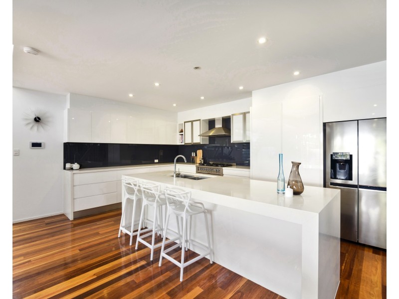 48 Twenty Fifth Avenue, Palm Beach QLD 4221