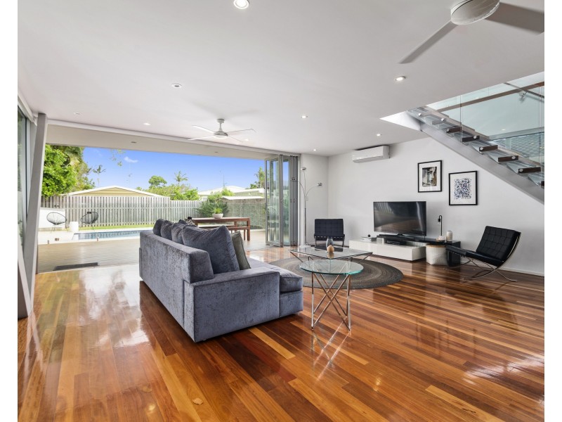 48 Twenty Fifth Avenue, Palm Beach QLD 4221