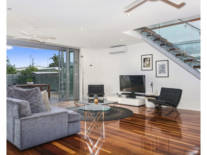 48 Twenty Fifth Avenue, Palm Beach QLD 4221