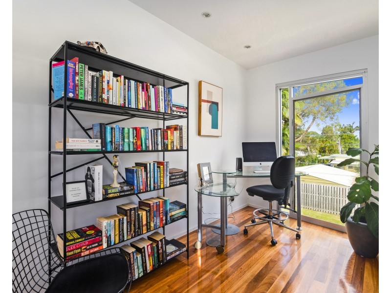 48 Twenty Fifth Avenue, Palm Beach QLD 4221