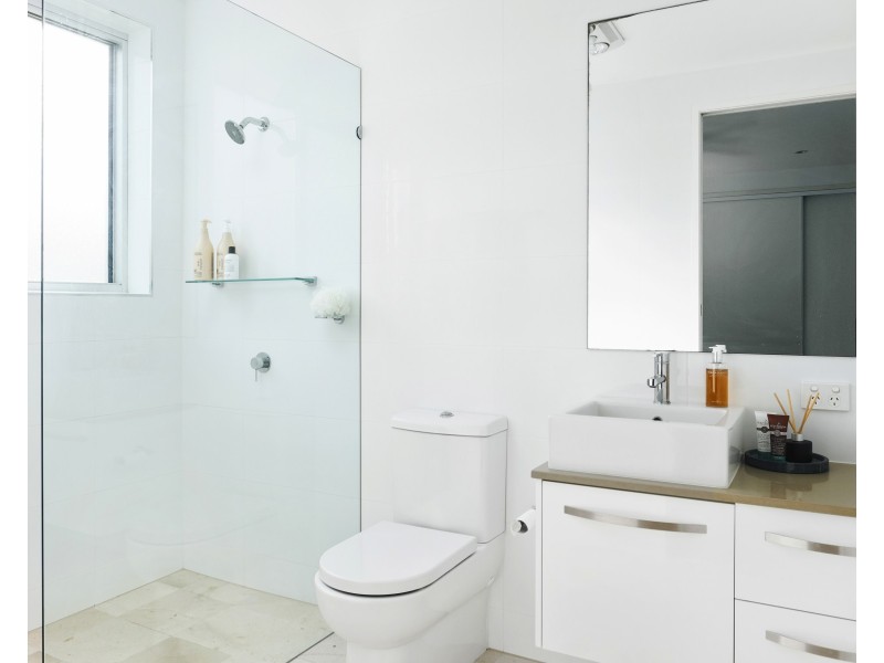 48 Twenty Fifth Avenue, Palm Beach QLD 4221