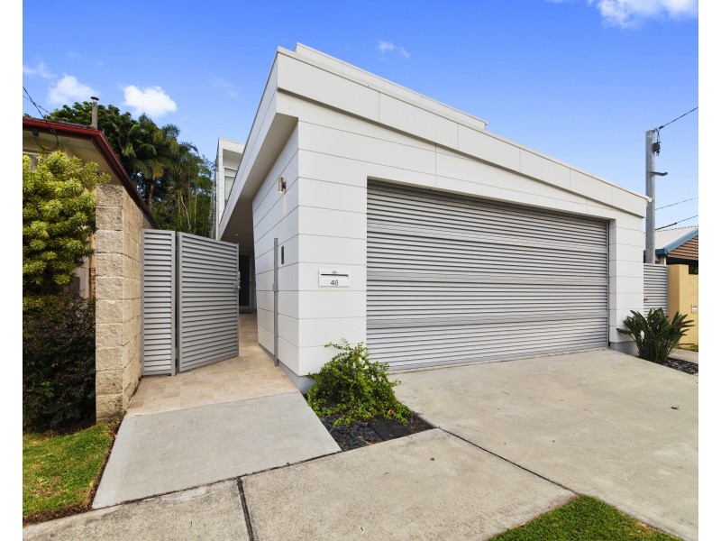 48 Twenty Fifth Avenue, Palm Beach QLD 4221