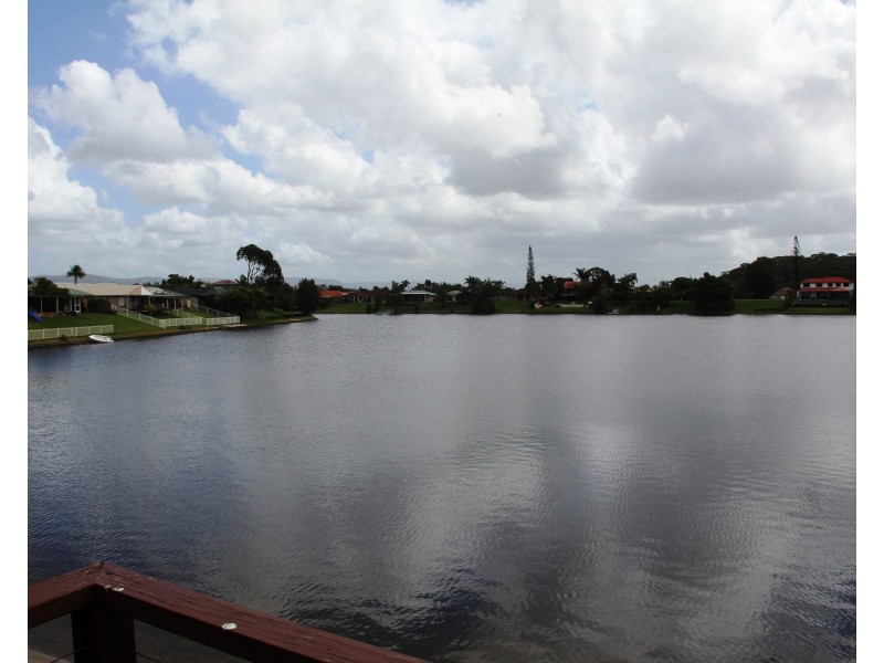 28/13 Shrike Ct, Burleigh Waters QLD 4220