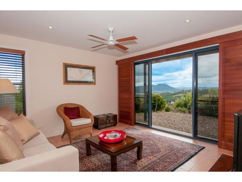 16 Mt. Eerwah Vista Drive, Eumundi QLD 4562