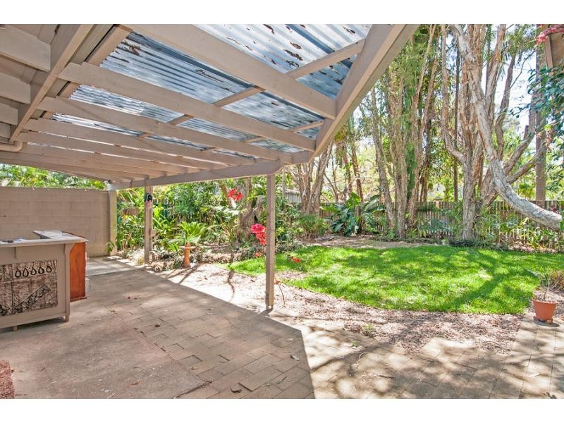 36 Lake Weyba Drive, Noosaville QLD 4566