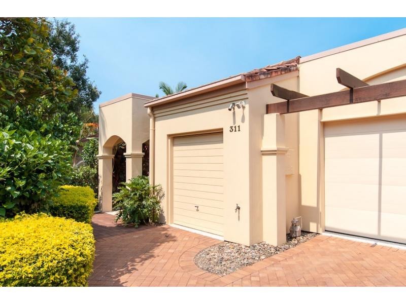 311 Noosa Springs Drive, Noosa Springs QLD 4567