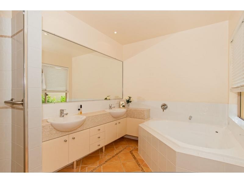 311 Noosa Springs Drive, Noosa Springs QLD 4567