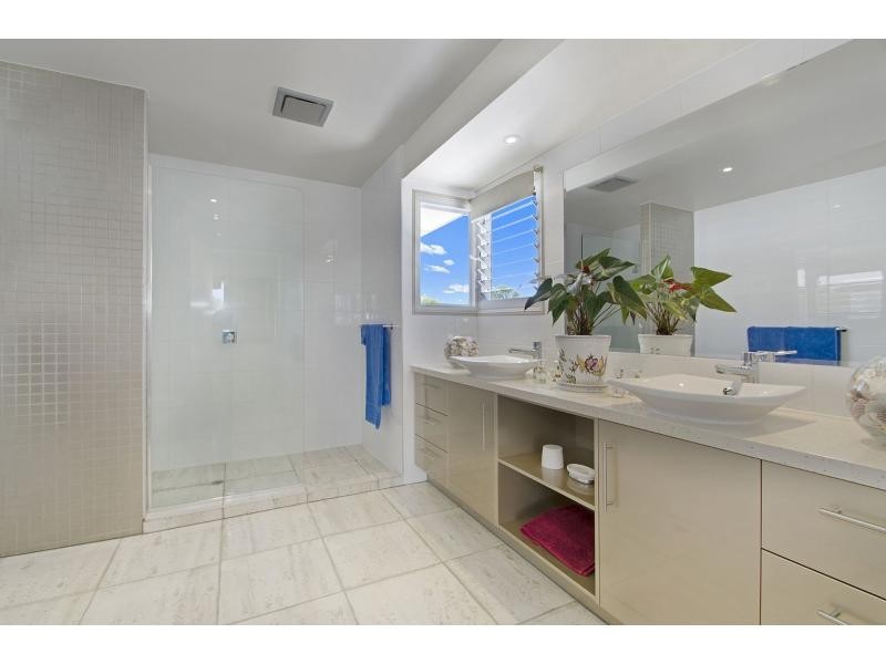 4 Neptune Circuit, Noosa Waters QLD 4566