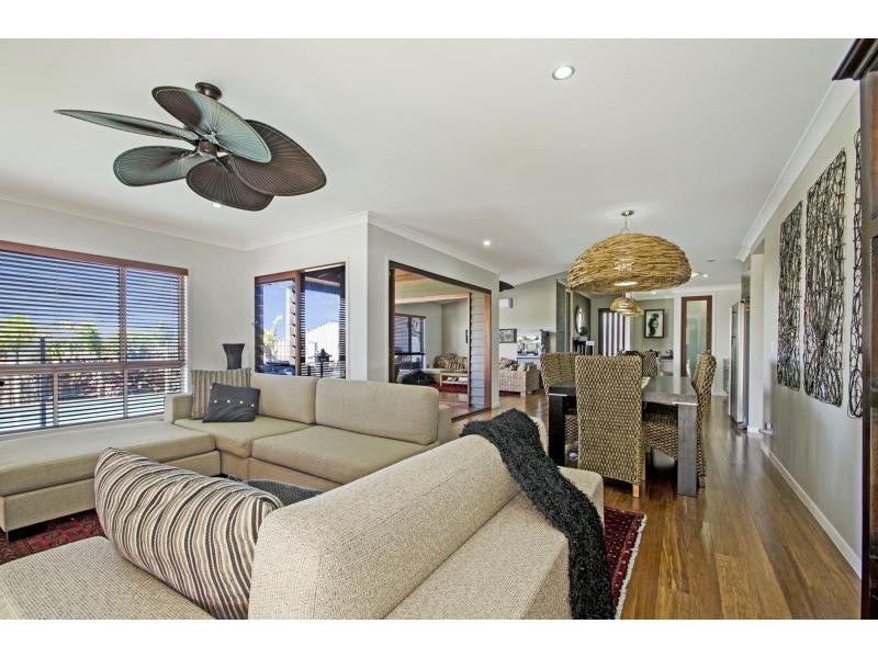 15 Feathertail Place, Peregian Springs QLD 4573