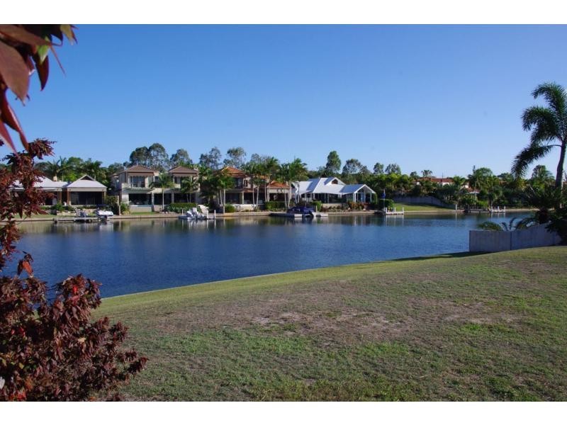44 Masthead Quay, Noosa Waters QLD 4566