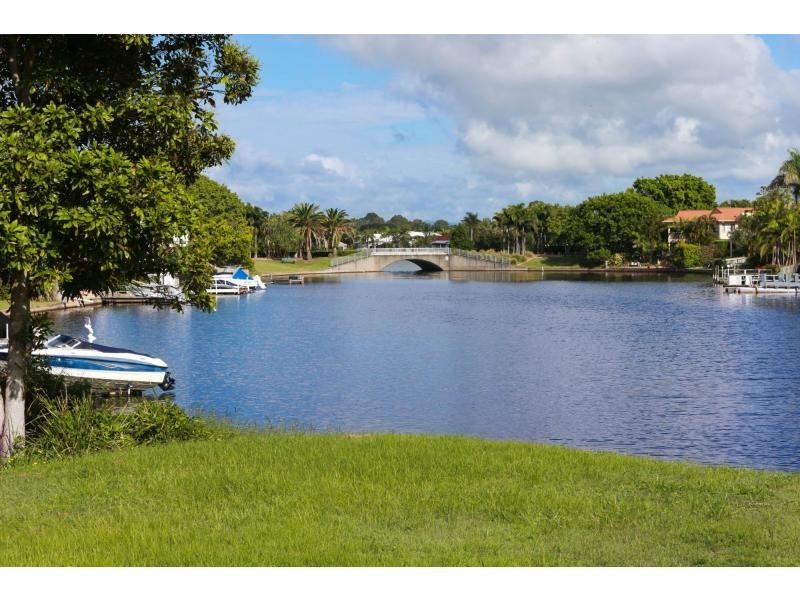 129 Shorehaven Drive, Noosa Waters QLD 4566