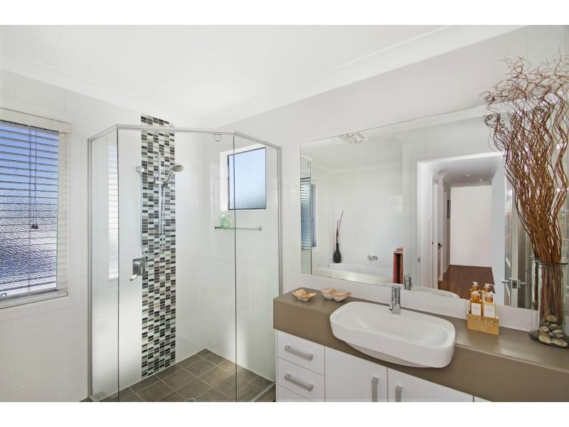 50 Anchorage Circuit, Twin Waters QLD 4564