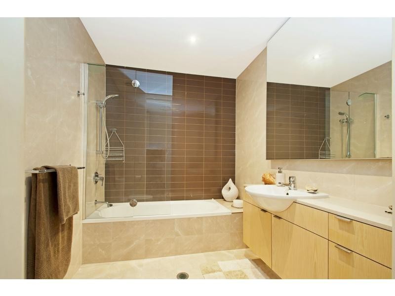 40/20 Anchorage Circuit, Twin Waters QLD 4564