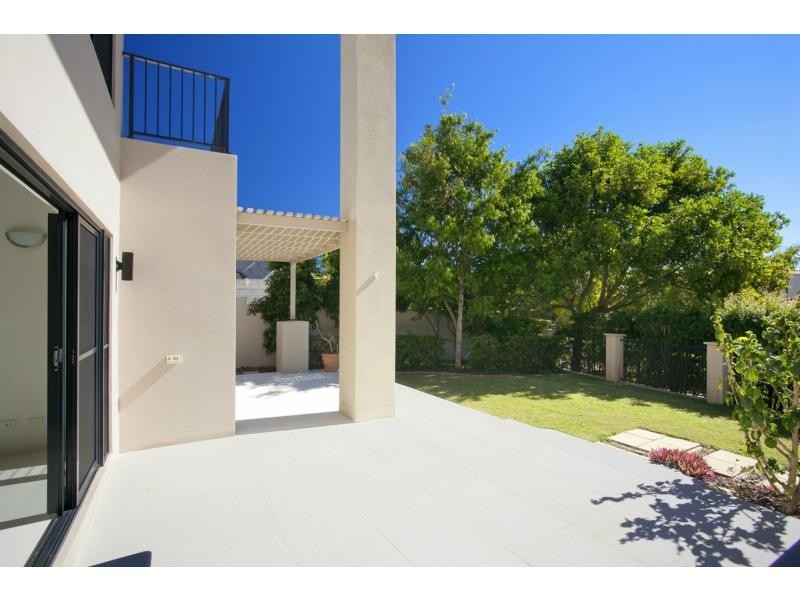 559 Noosa Springs Drive, Noosa Heads QLD 4567