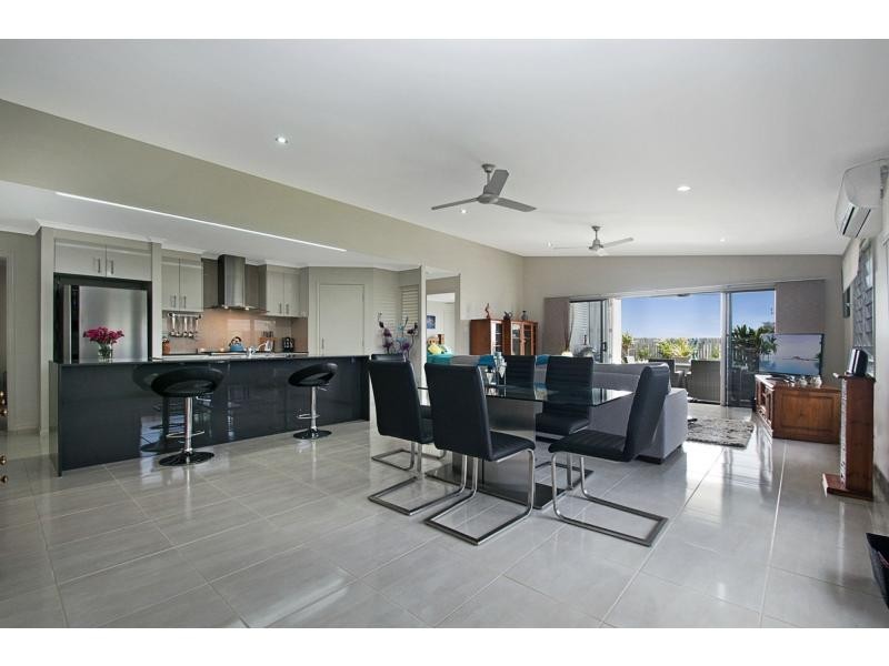 17 Bellbird Place, Peregian Springs QLD 4573