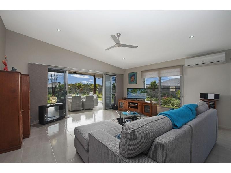17 Bellbird Place, Peregian Springs QLD 4573