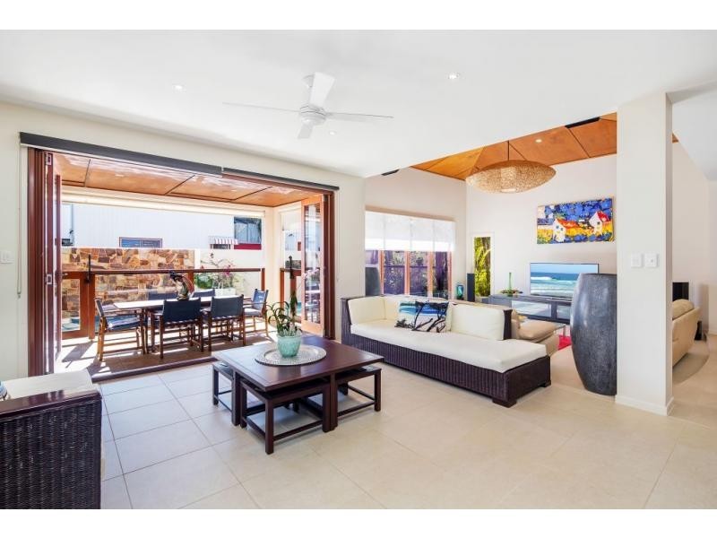 63 Mudjimba Esplanade, Mudjimba QLD 4564