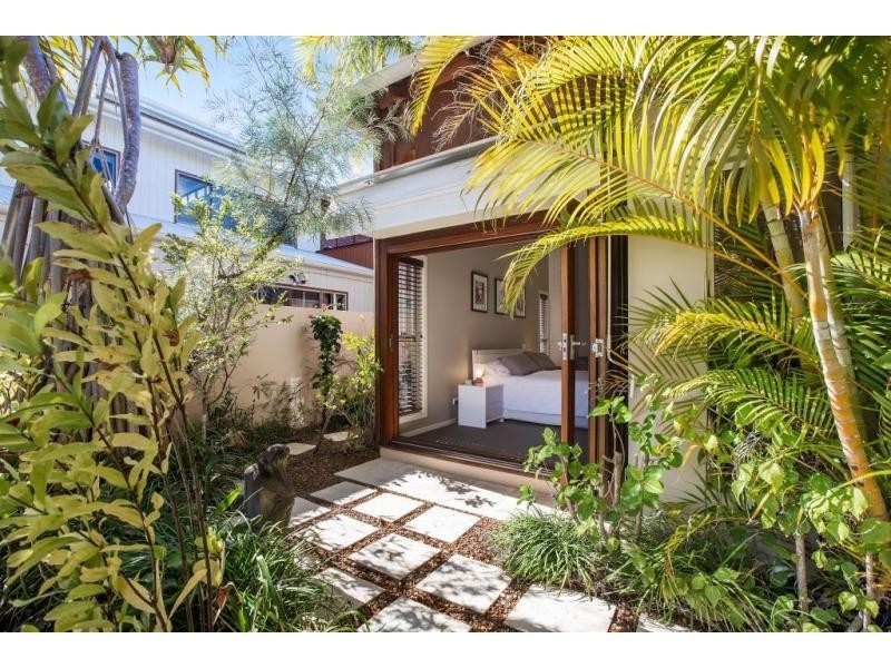 63 Mudjimba Esplanade, Mudjimba QLD 4564