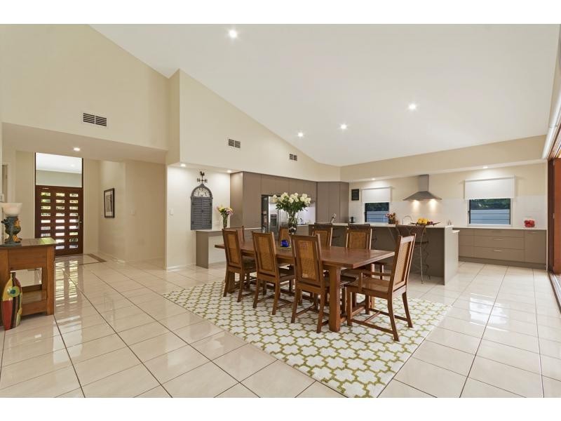 7 Parsons Bank Drive, Twin Waters QLD 4564