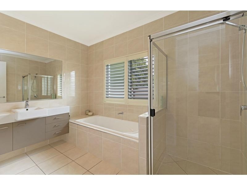 7 Parsons Bank Drive, Twin Waters QLD 4564