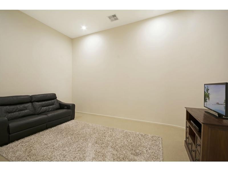 7 Parsons Bank Drive, Twin Waters QLD 4564