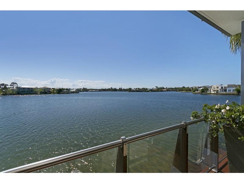 27/20 Anchorage Circuit, Twin Waters QLD 4564