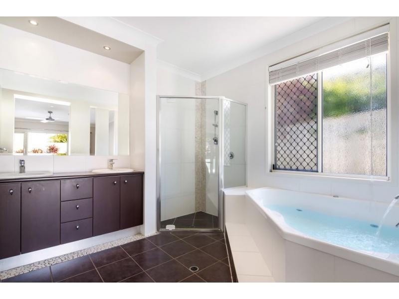 12 Maddens Crescent, Peregian Springs QLD 4573