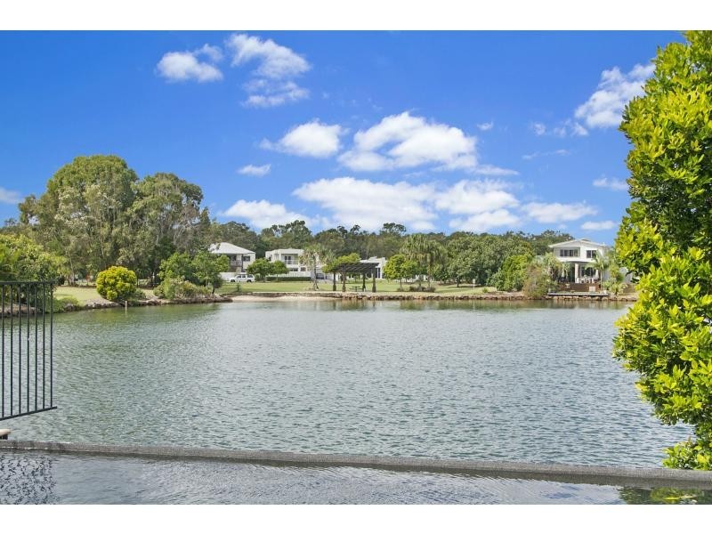 7 Oceanic Court, Twin Waters QLD 4564