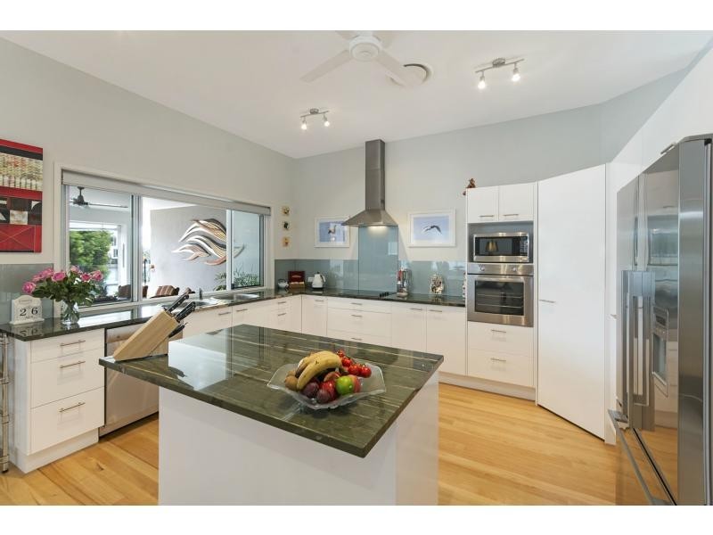 7 Oceanic Court, Twin Waters QLD 4564