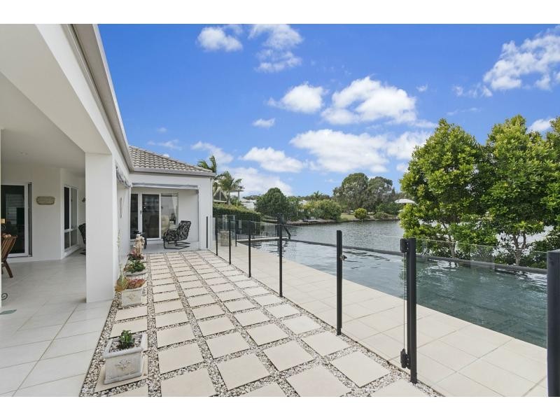 7 Oceanic Court, Twin Waters QLD 4564