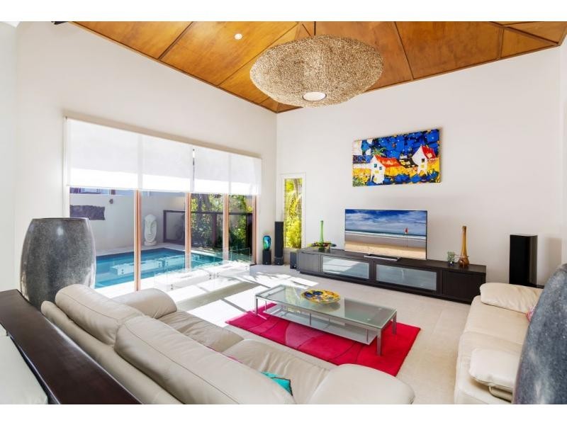 63 Mudjimba Esplanade, Mudjimba QLD 4564