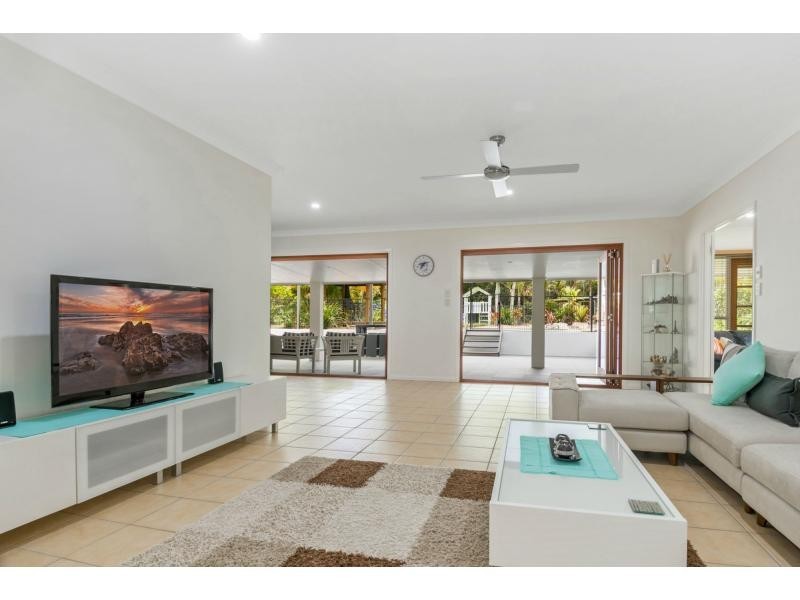 6 Jaggers Court, Tinbeerwah QLD 4563