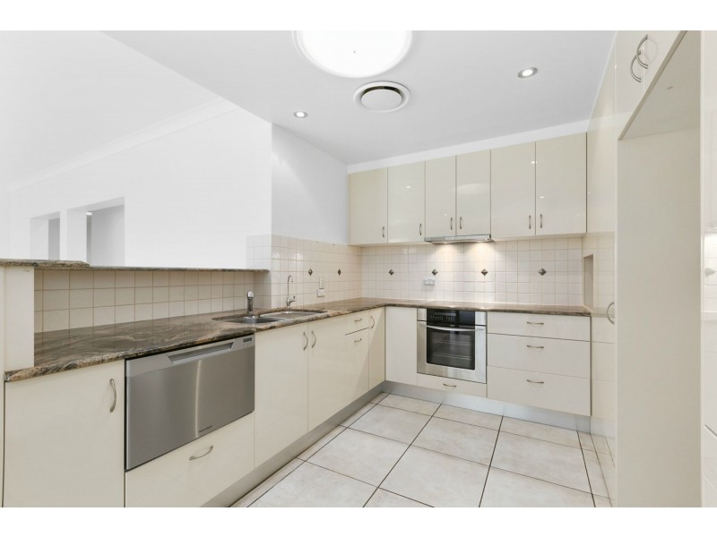 2 Greenside Court, Peregian Springs QLD 4573