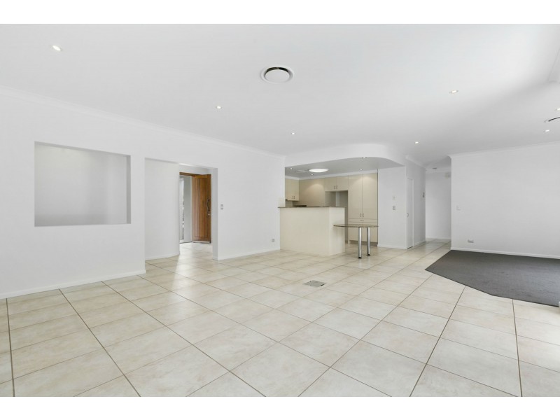 2 Greenside Court, Peregian Springs QLD 4573