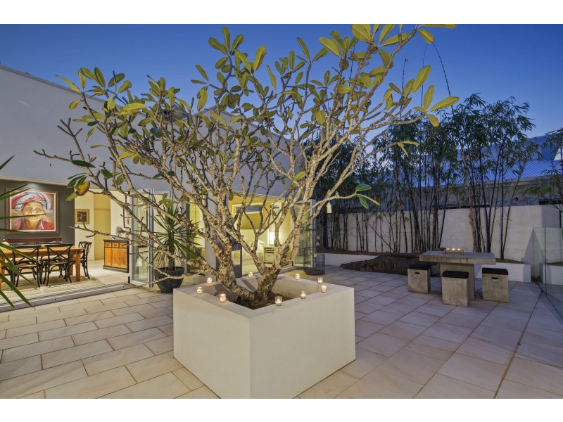 7 Hetherington Drive, Twin Waters QLD 4564