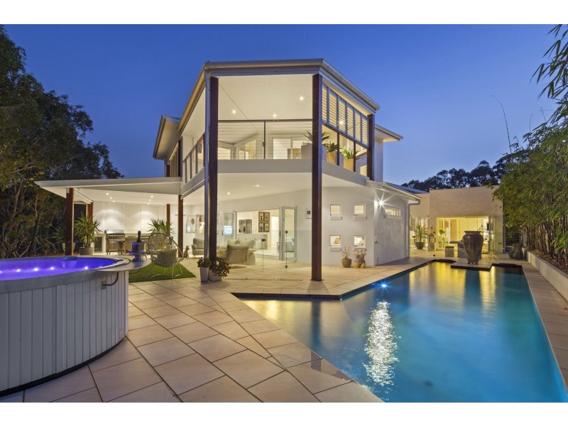 7 Hetherington Drive, Twin Waters QLD 4564