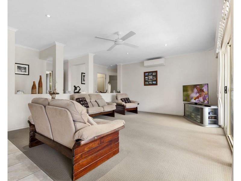 22 Dayspring Street, Sunrise Beach QLD 4567