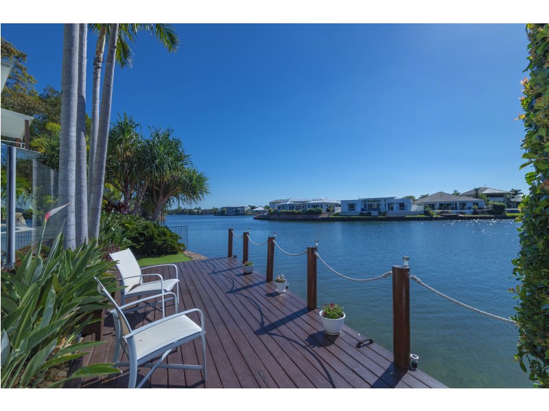 16 Anchorage Cct, Twin Waters QLD 4564