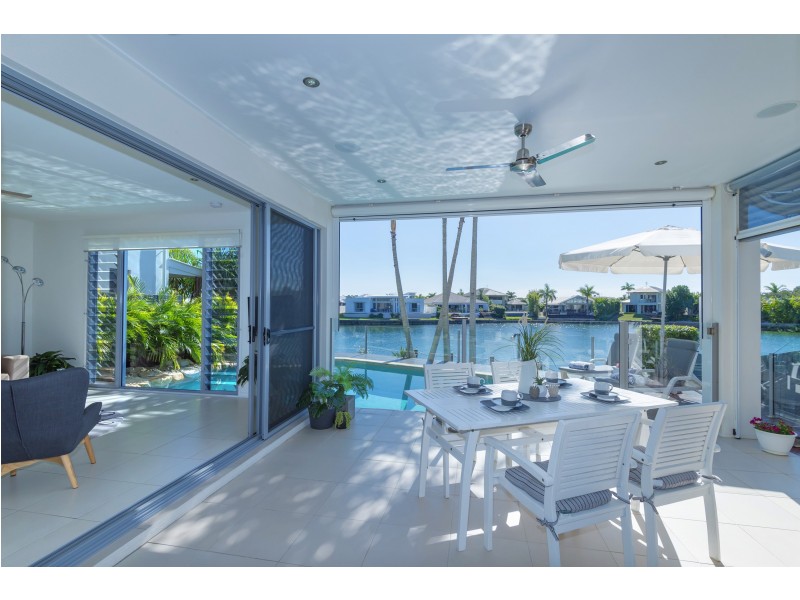 16 Anchorage Cct, Twin Waters QLD 4564