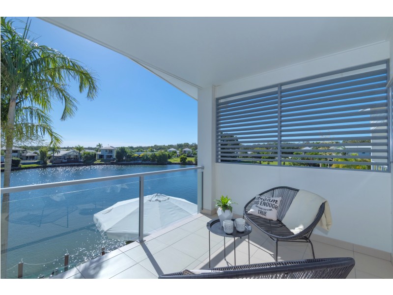 16 Anchorage Cct, Twin Waters QLD 4564