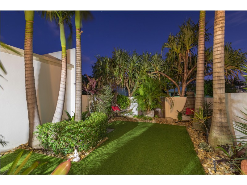 16 Anchorage Cct, Twin Waters QLD 4564