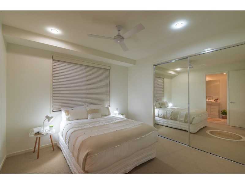 16 Anchorage Cct, Twin Waters QLD 4564