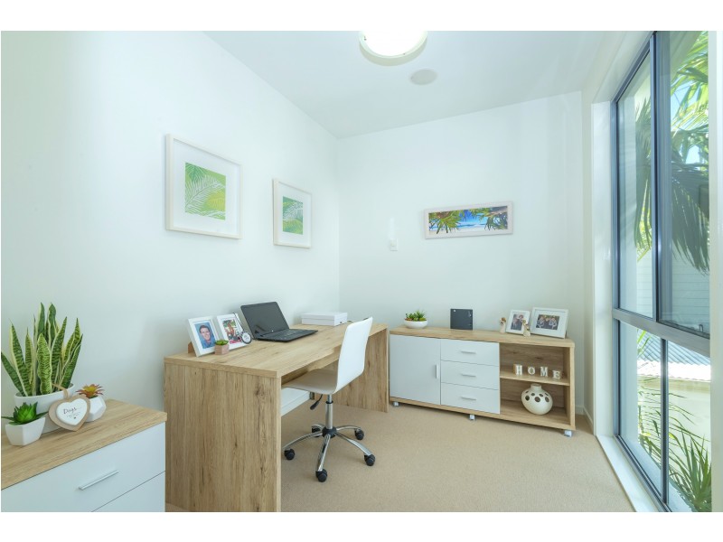 16 Anchorage Cct, Twin Waters QLD 4564