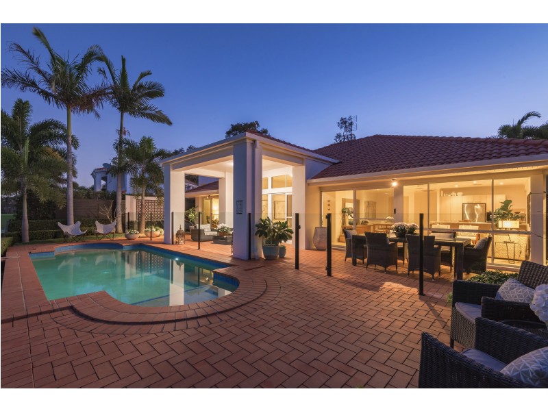 10 Baker-Finch Pl, Twin Waters QLD 4564