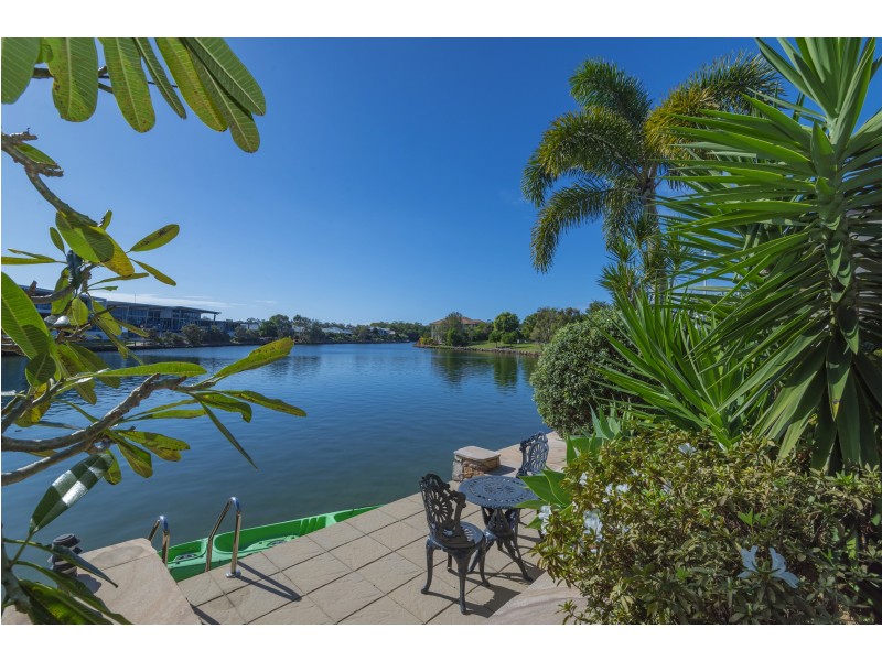 35 Baywater Dr, Twin Waters QLD 4564