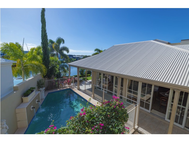 35 Baywater Dr, Twin Waters QLD 4564