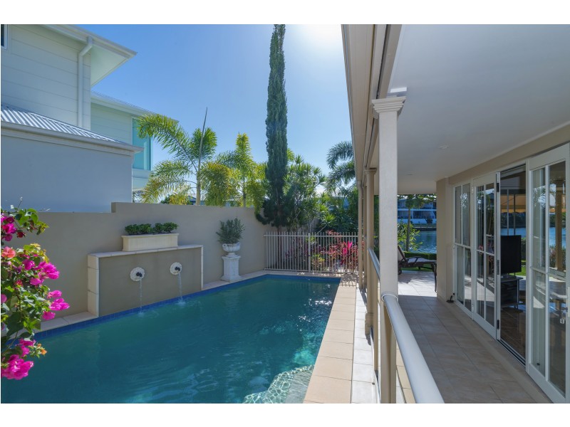 35 Baywater Dr, Twin Waters QLD 4564